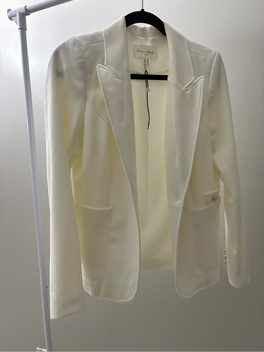 Haver and Blair Cream Single-Button Tailored Blazer